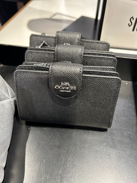 Coach Medium Corner Zip Wallet In Black Silver Hardware (Pre-order)