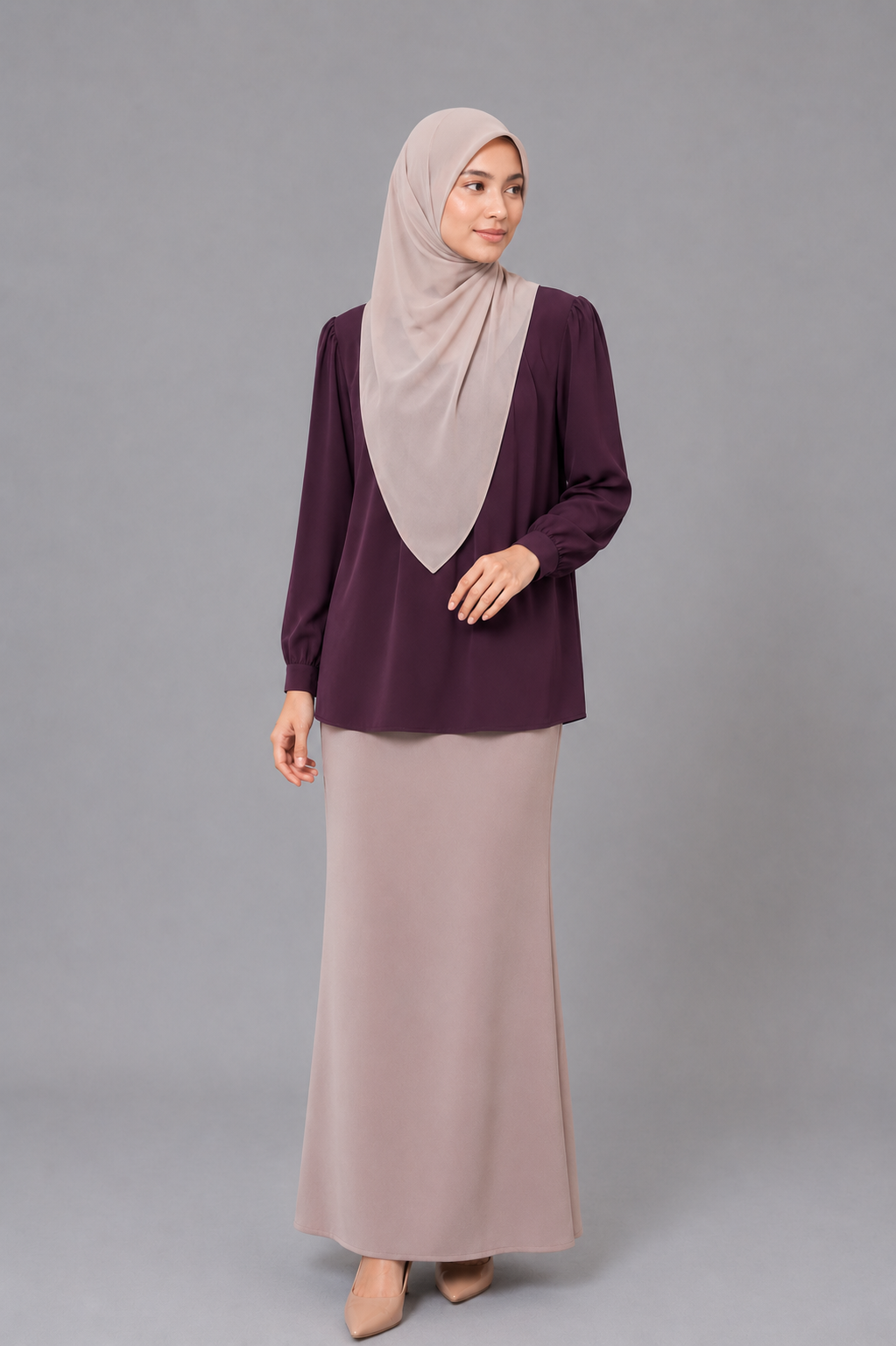 Raffida Christina In Dark Purple