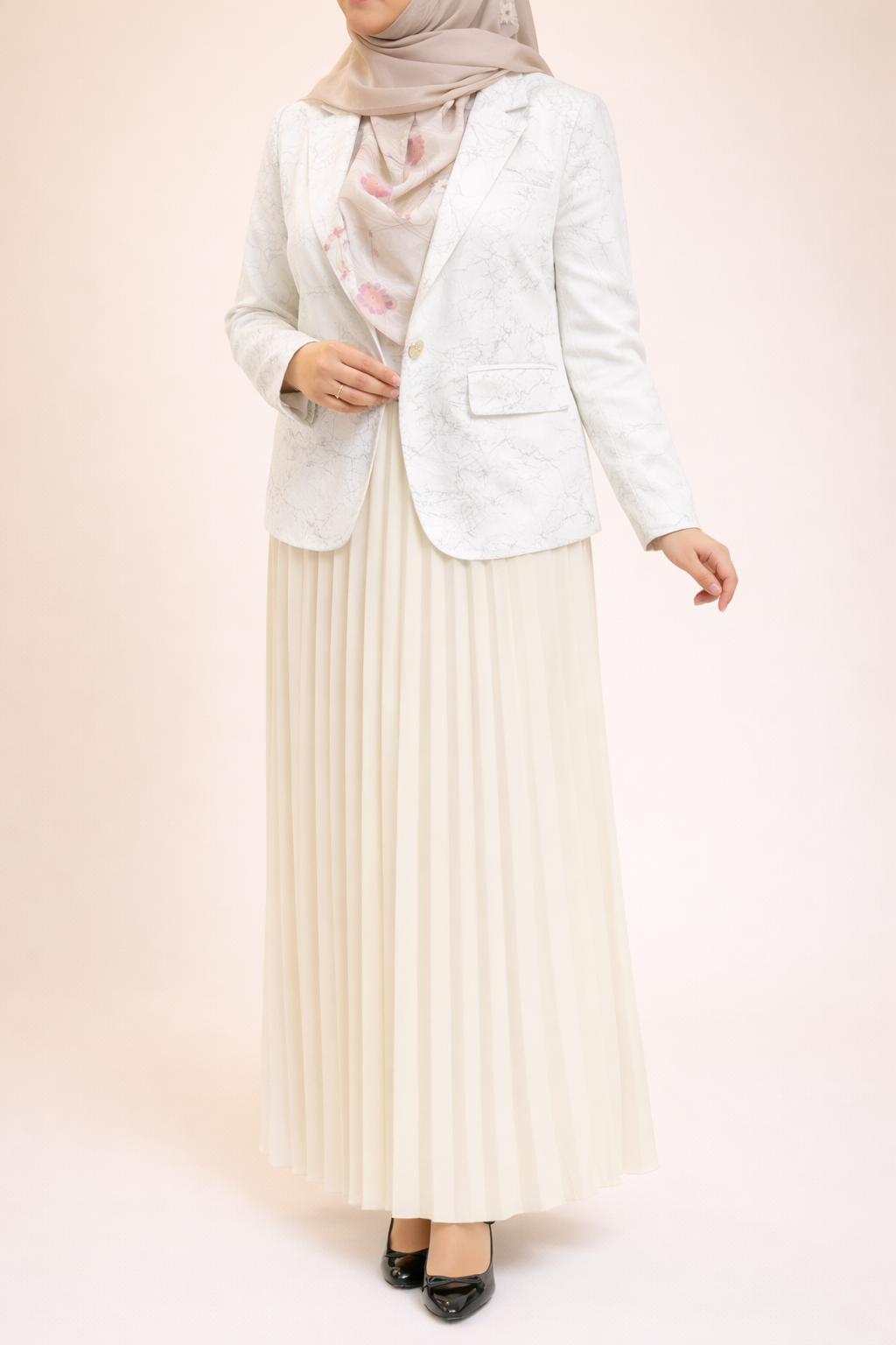 Raffida Aurora Velvet Skirt In Cream