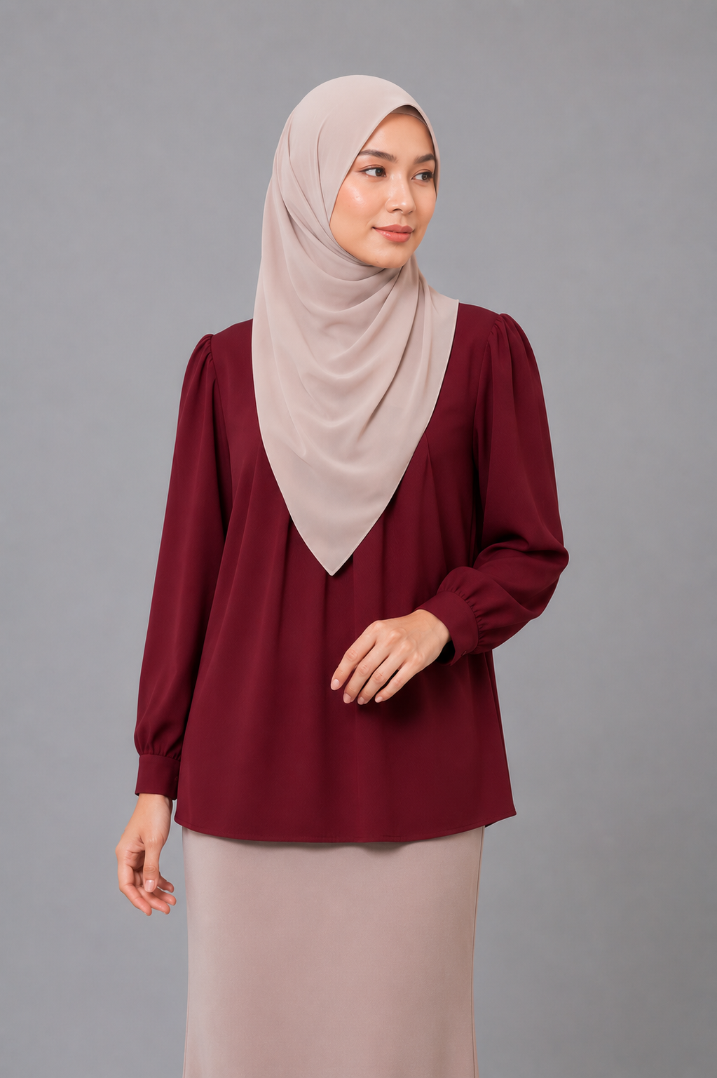 Raffida Christina In Maroon