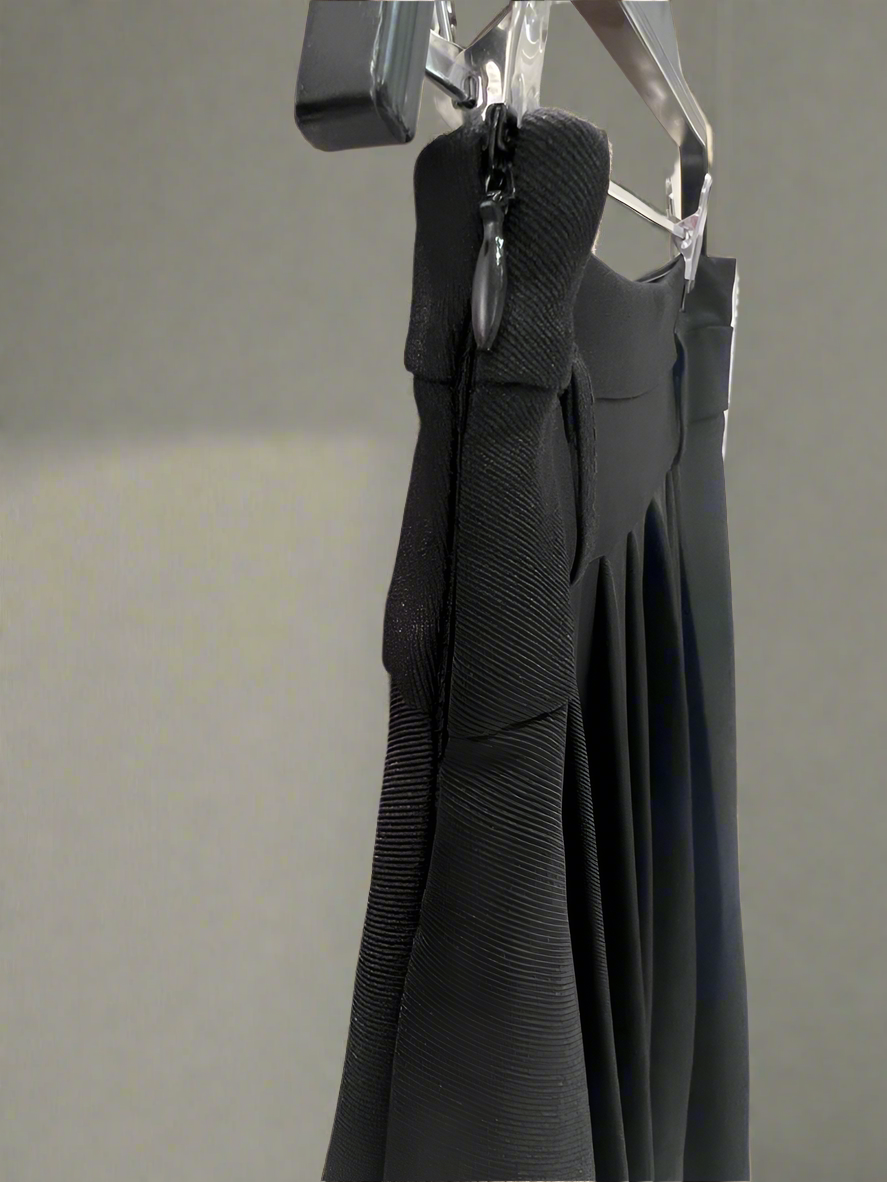 Raffida Kelly High Waist Pleated Skirt In Black