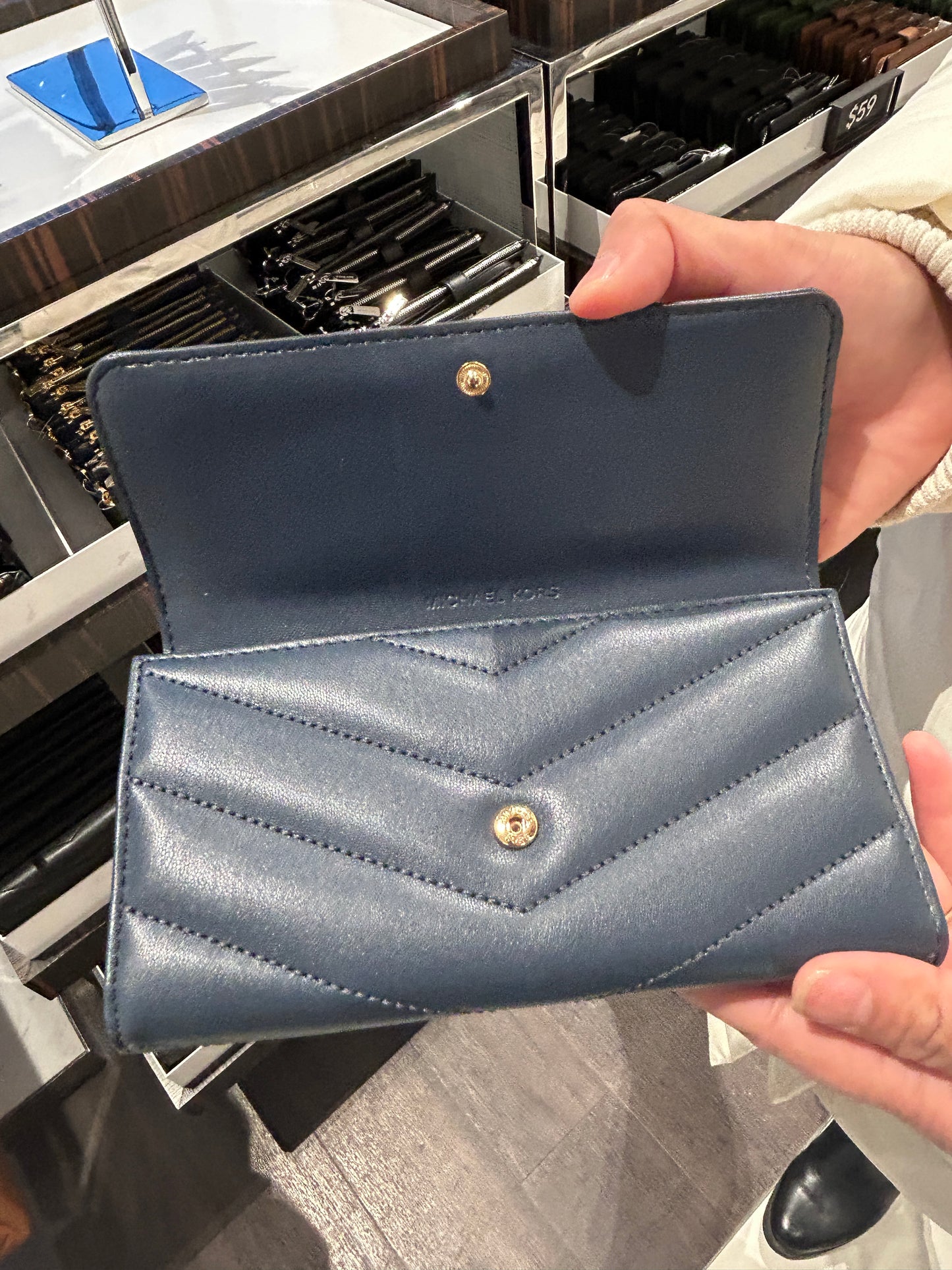 Michael Kors Large Trifold Wallet In Navy (Pre-order)