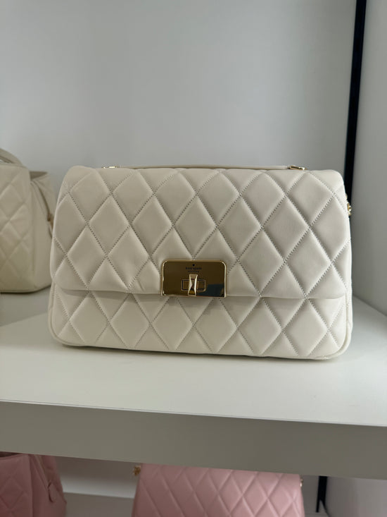 Kate Spade Carey Flap Shoulder Smooth Quilted Leather Bag In Meringue (Pre-order)