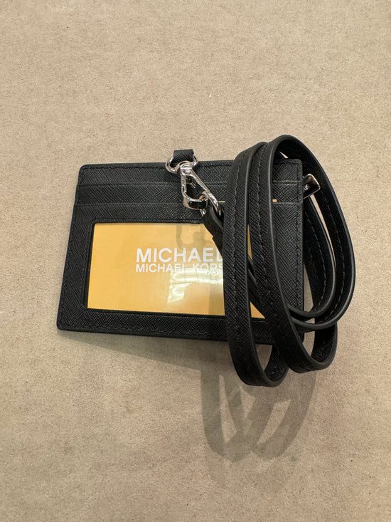 Load image into Gallery viewer, Michael Kors Ew Card Case Id Lanyard In Black (Pre-Order)

