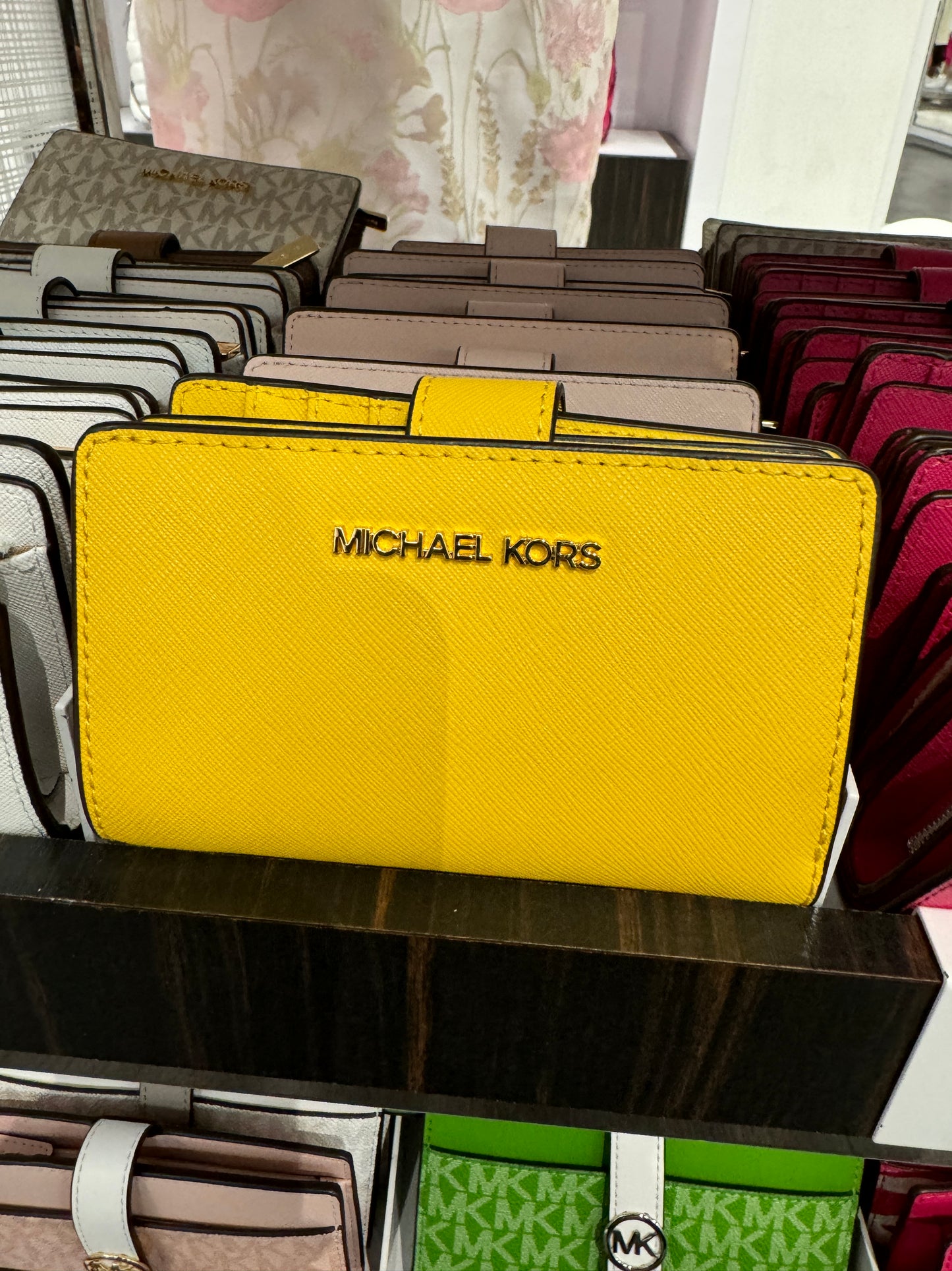 Michael Kors Jet Set Travel Medium Bifold Zip Corner Wallet In Saffiano Mustard (Pre-Order)