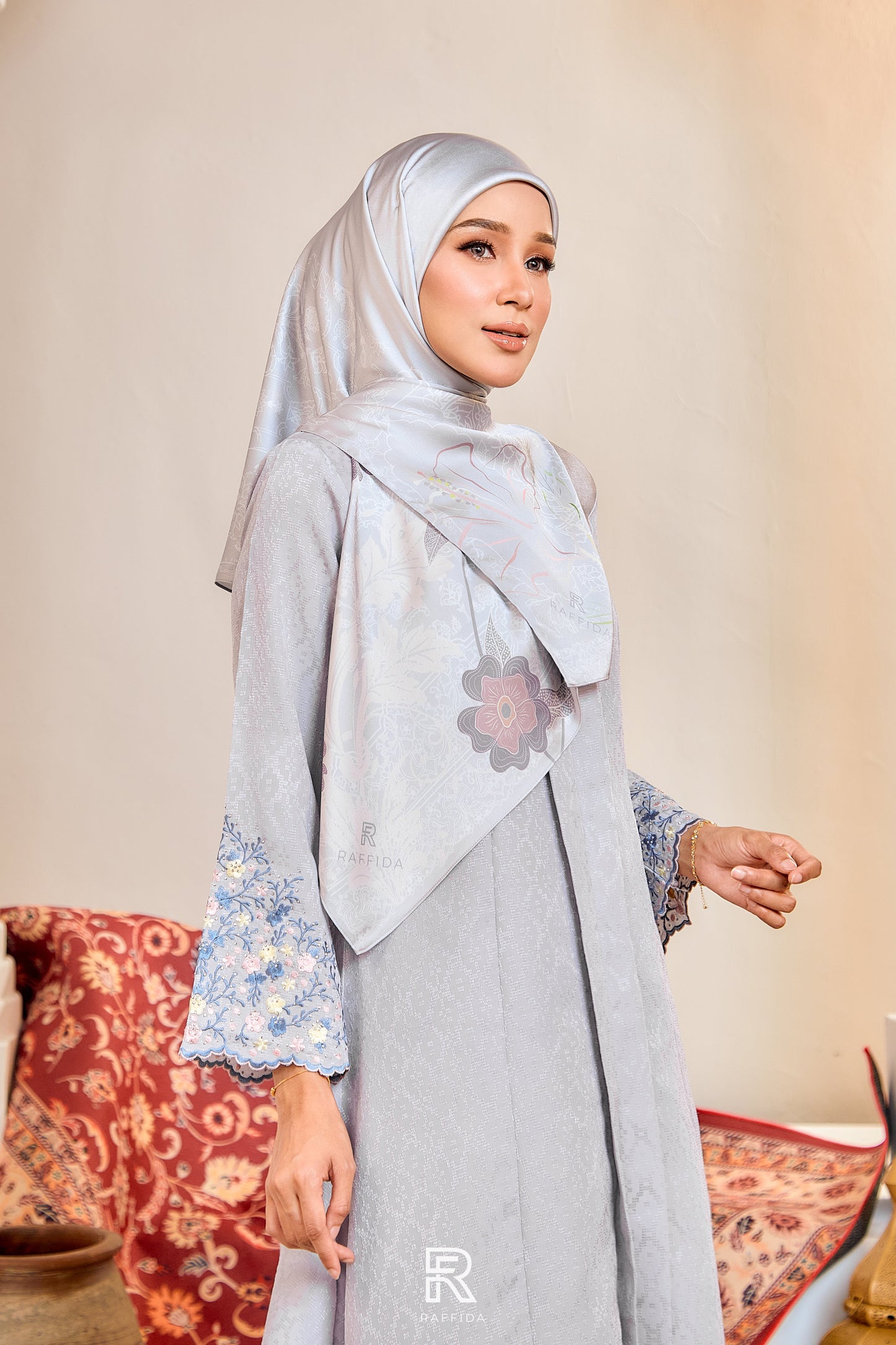 Raffida Purnama In Dusty Grey