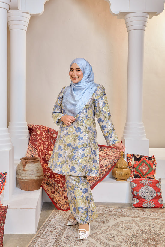 Raffida Sri Adinda In Turquoise Blue