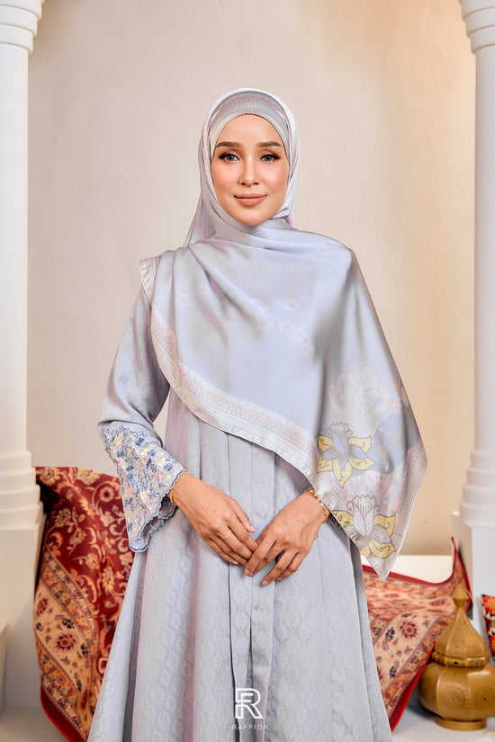 Raffida Melati Shawl In Grey