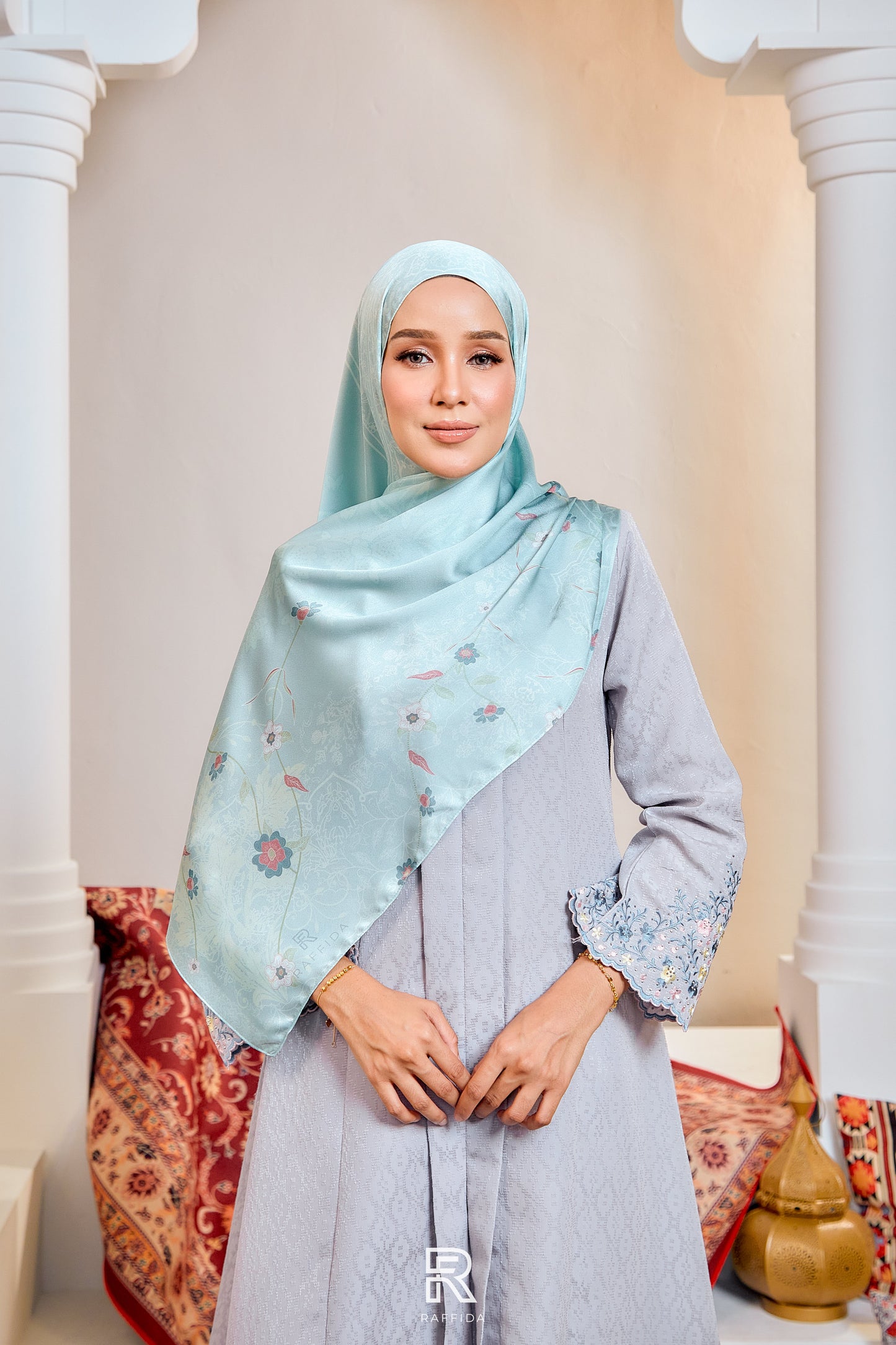 Raffida Purnama Shawl In Light Turquoise