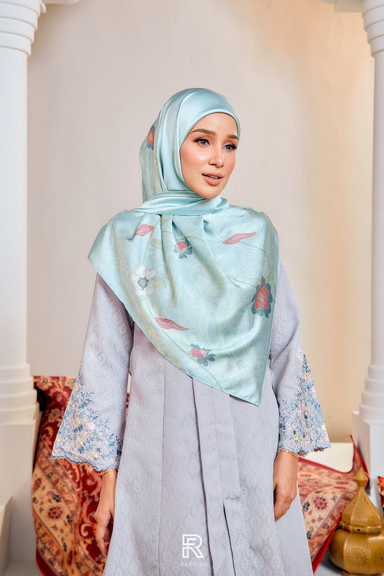 Raffida Purnama In Light Turquoise