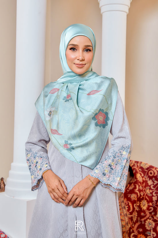 Raffida Purnama In Light Turquoise