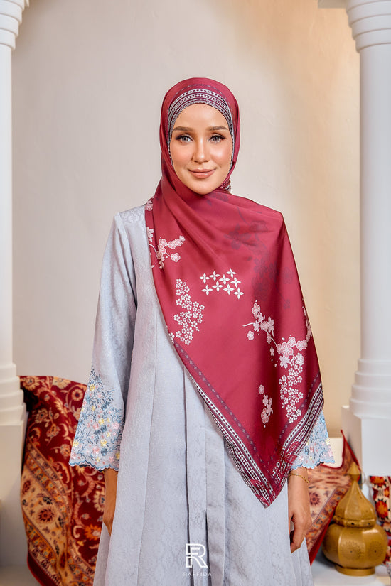 Raffida Melati Shawl In Maroon