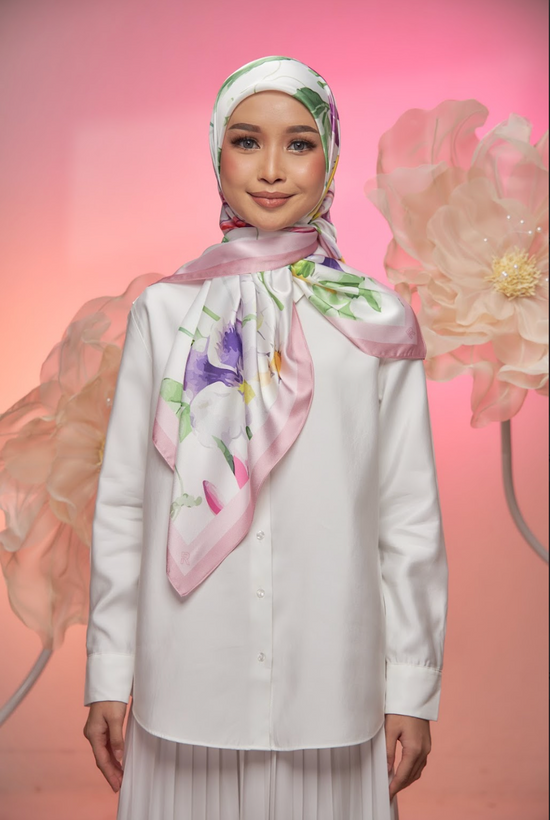 Raffida Tulip In Soft White Pink