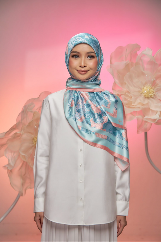 Raffida Lotus In Misty Aqua Blue Peach