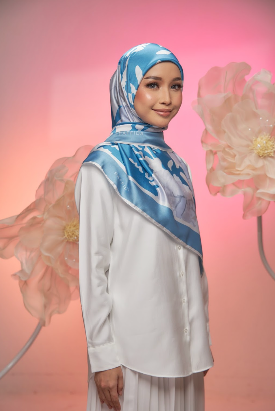 Raffida Leaves In Dusty Blue with Silver