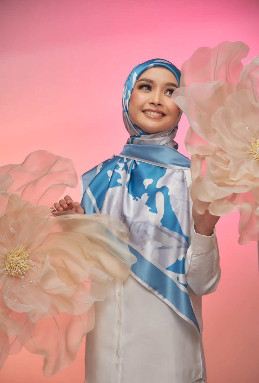 Raffida Leaves In Dusty Blue with Silver