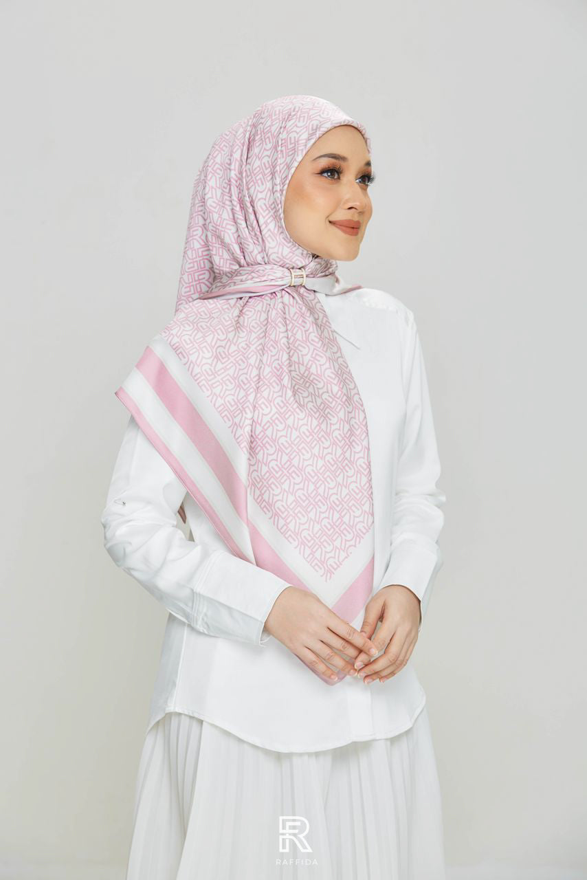 Raffida Monogram Classic In Dusty Pink