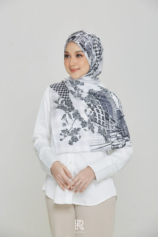 Raffida Times Square Shawl In Black White