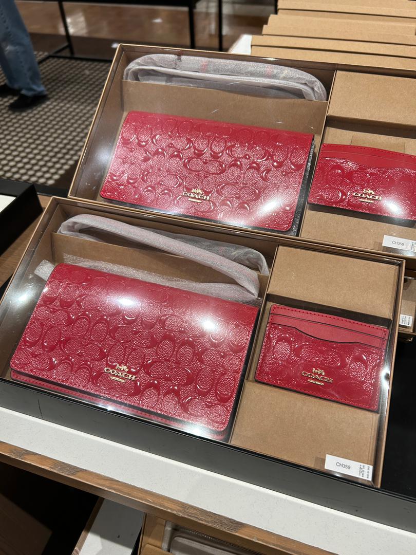 Coach Boxed Anna Foldover Clutch Crossbody And Card Case Set In Signature Leather In Electric Red (Pre-Order)