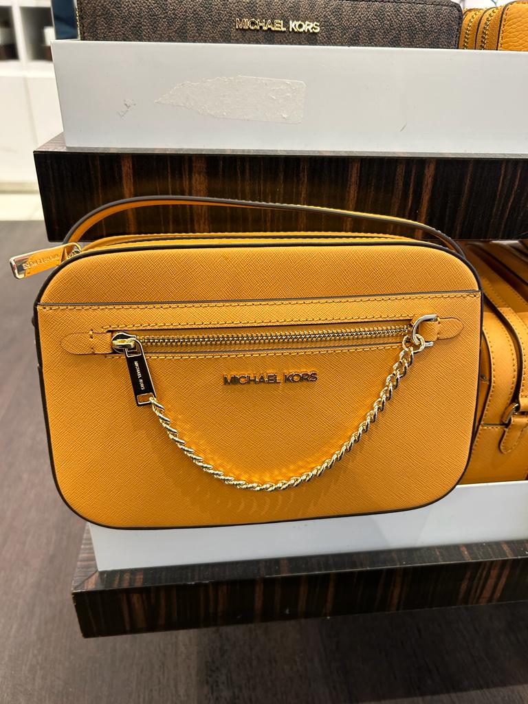 Michael kors shop mustard crossbody