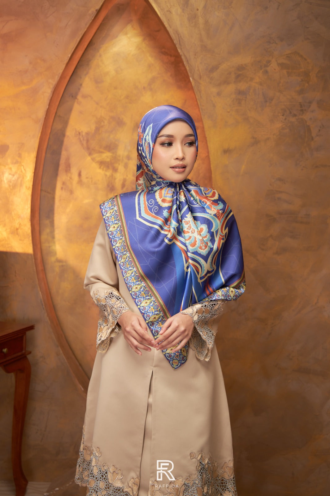 Raffida Jameela In Royal Blue