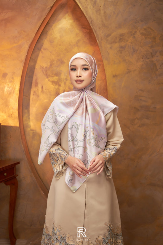 Raffida Zahraa In Dusty Pink