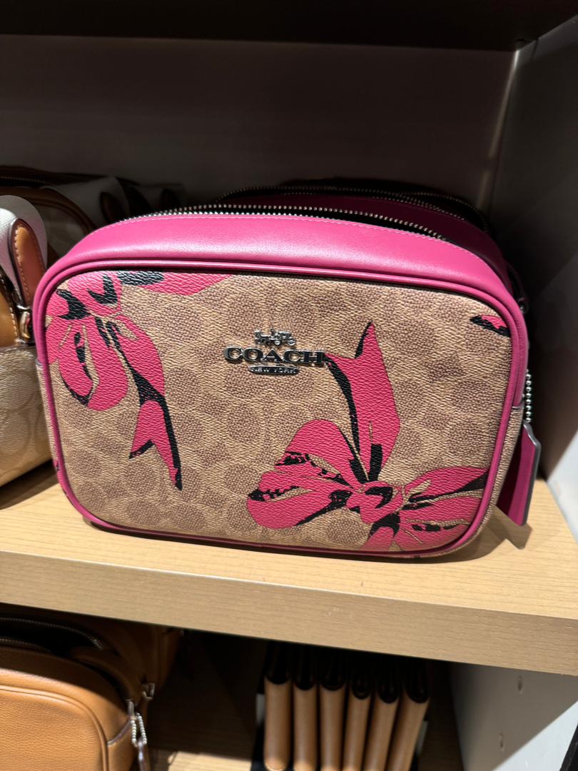 Coach Jamie Camera Bag In Signature Canvas With Bow Print In Pink Multi (Pre-order)