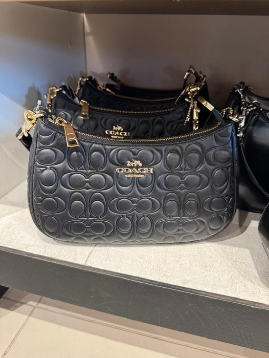 Coach Teri Shoulder Bag In Signature Letaher Black (Pre-Order)