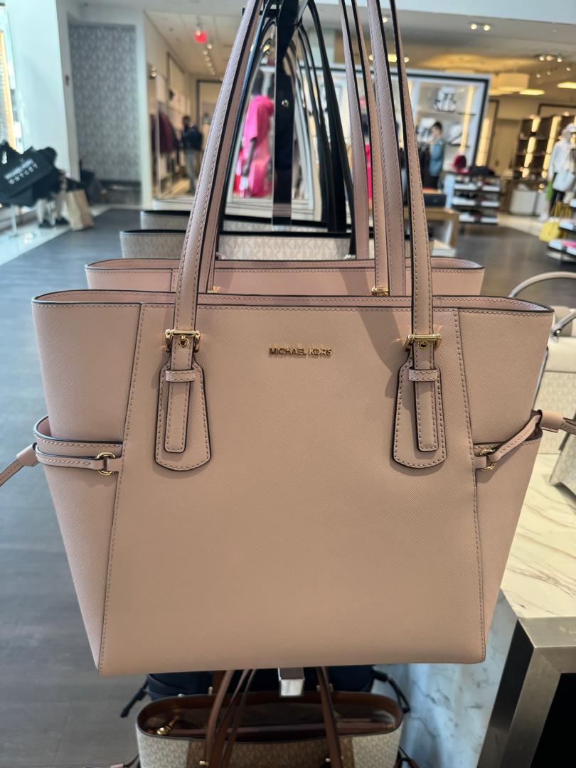 Michael Kors Voyager Large Saffiano Leather Tote Bag In Powder Blush (Pre-Order)