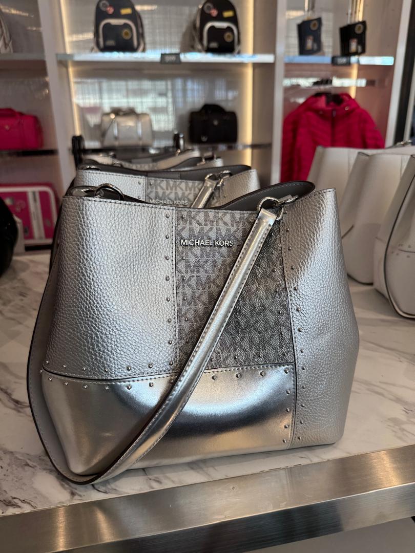 Michael Kors Pratt Medium Studded Metallic Patchwork and Signature Logo Shoulder Bag In Silver (Pre-Order)