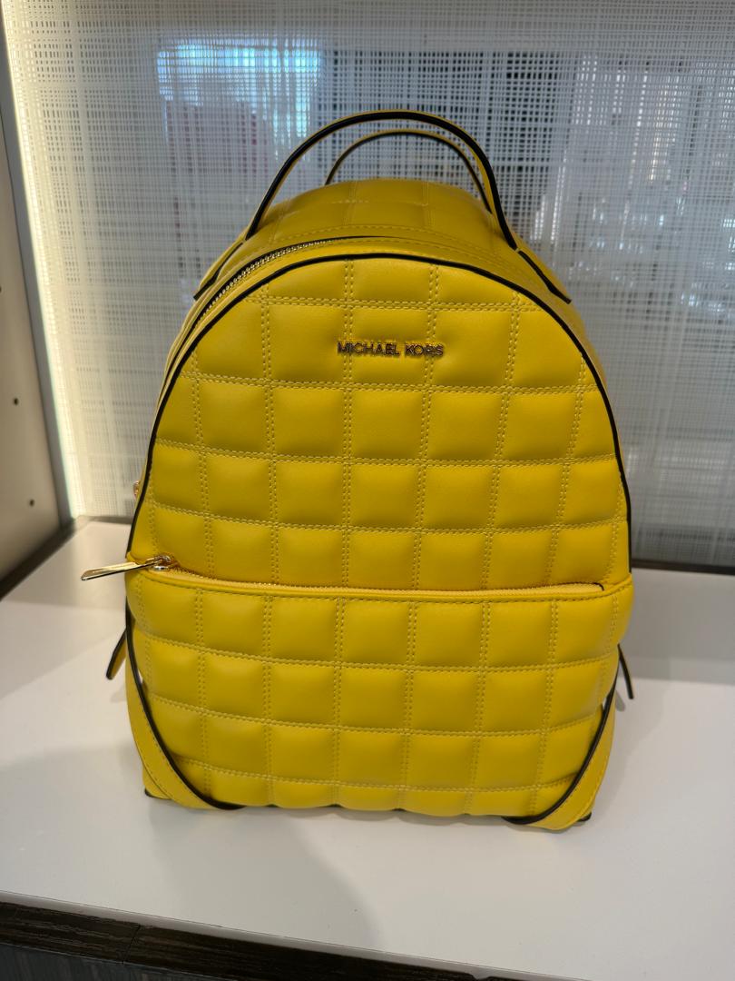 Michael Kors Sheila Medium Quilted Backpack In Daisy Yellow (Pre-Order)