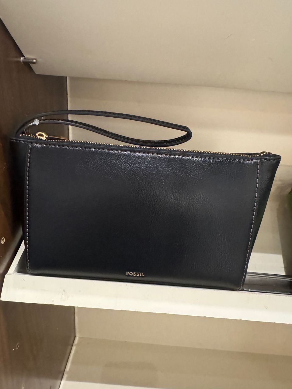 Fossil Jori Wristlet In Black (Pre-Order)