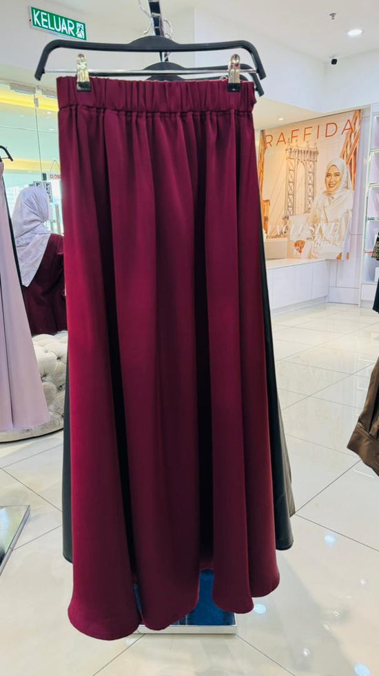 Raffida Zara Satin Flare Skirt In Maroon