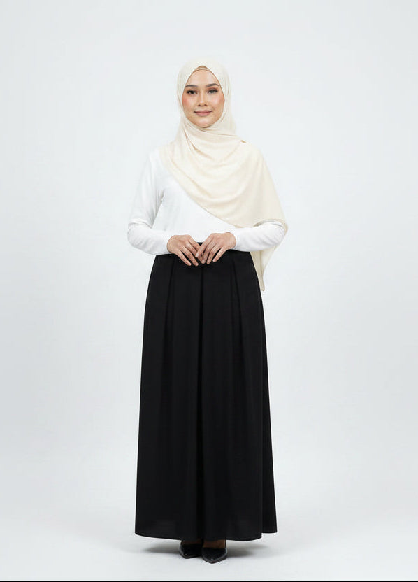 Raffida Michelle Pleated Skirt In Black (SMALL)