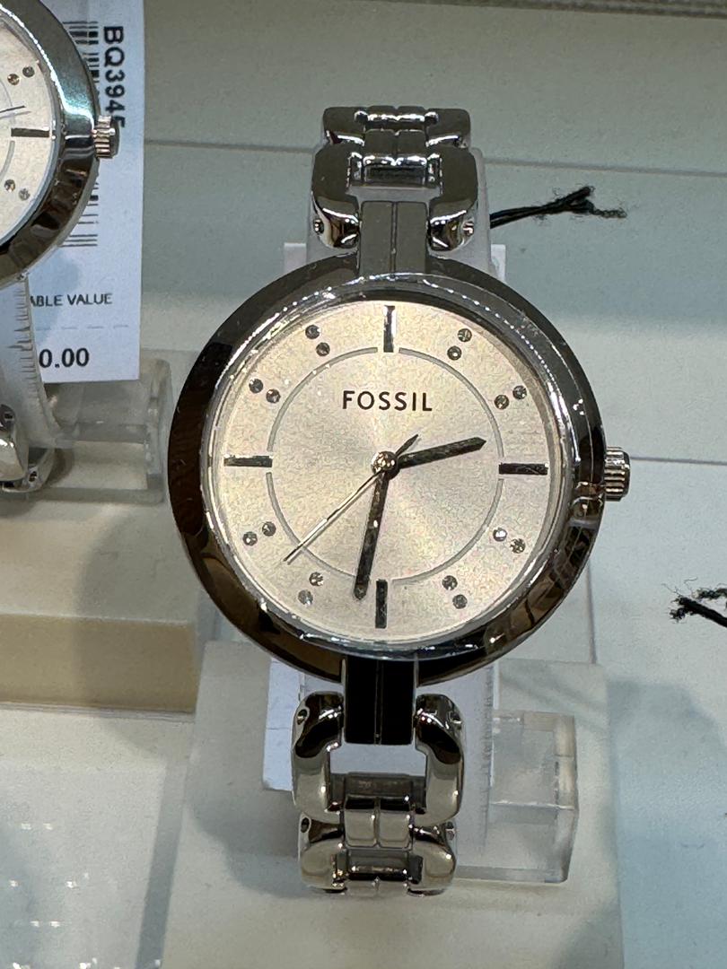 Fossil Women Kerrigan Three-Hand Stainless Steel Watch Bq3945 (Pre-Order)