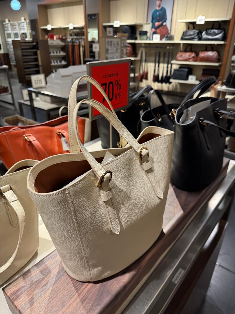 Fossil Tessa Shopper In Cream (Pre-Order)