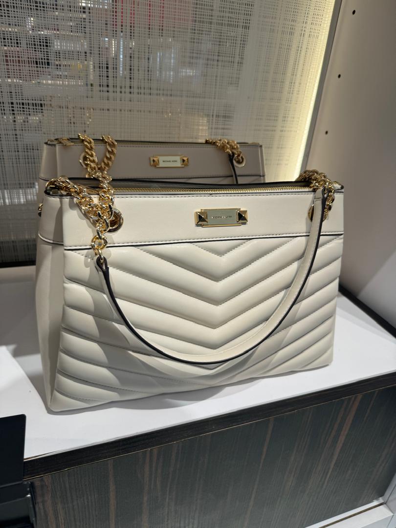 Michael Kors Whitney Medium Chain Shoulder Tote In Lt Cream (Pre-Order)