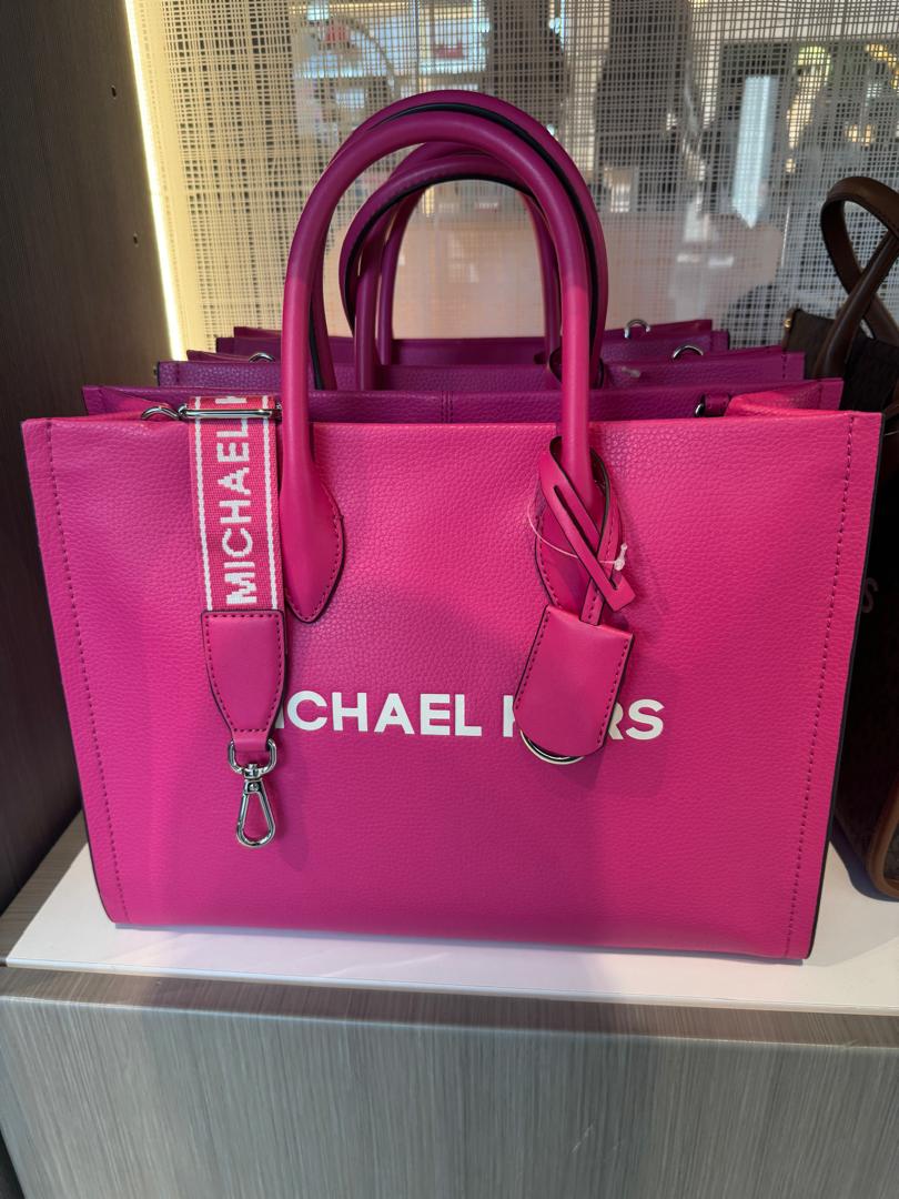 Michael Kors Mirella Medium Pebbled Leather Tote Bag In Dragonfruit (Pre-Order)