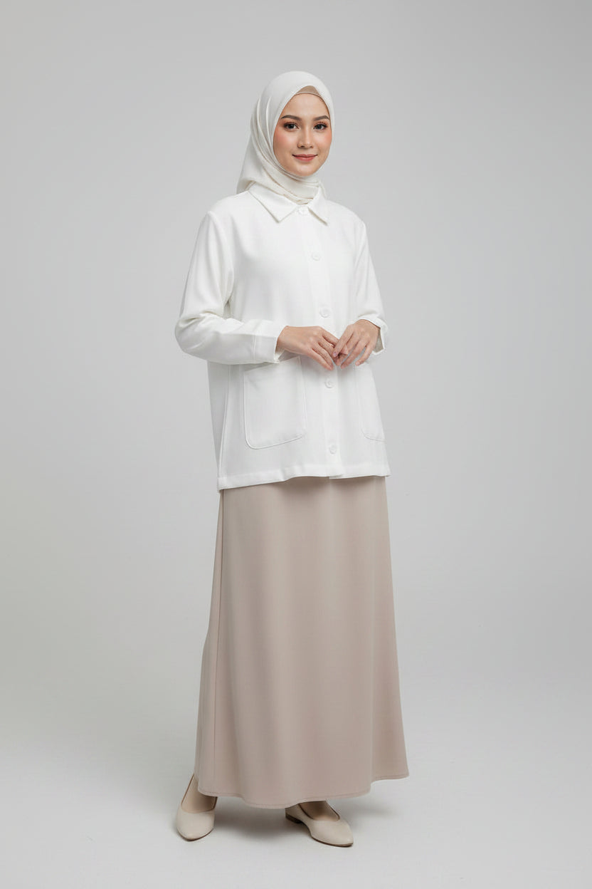 Raffida Stacy In White