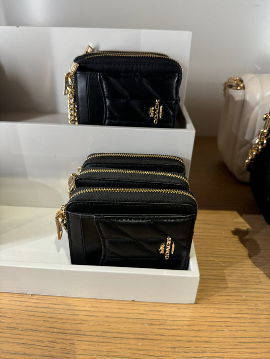 Coach Zip Card Case With Quilting In Gold Black (Pre-Order)