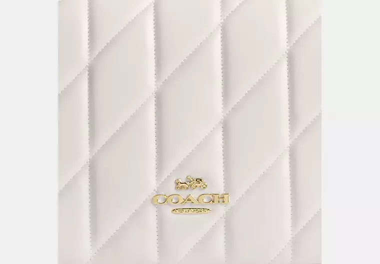 Coach Quinn Bag With Quilting In Chalk (Pre-order)