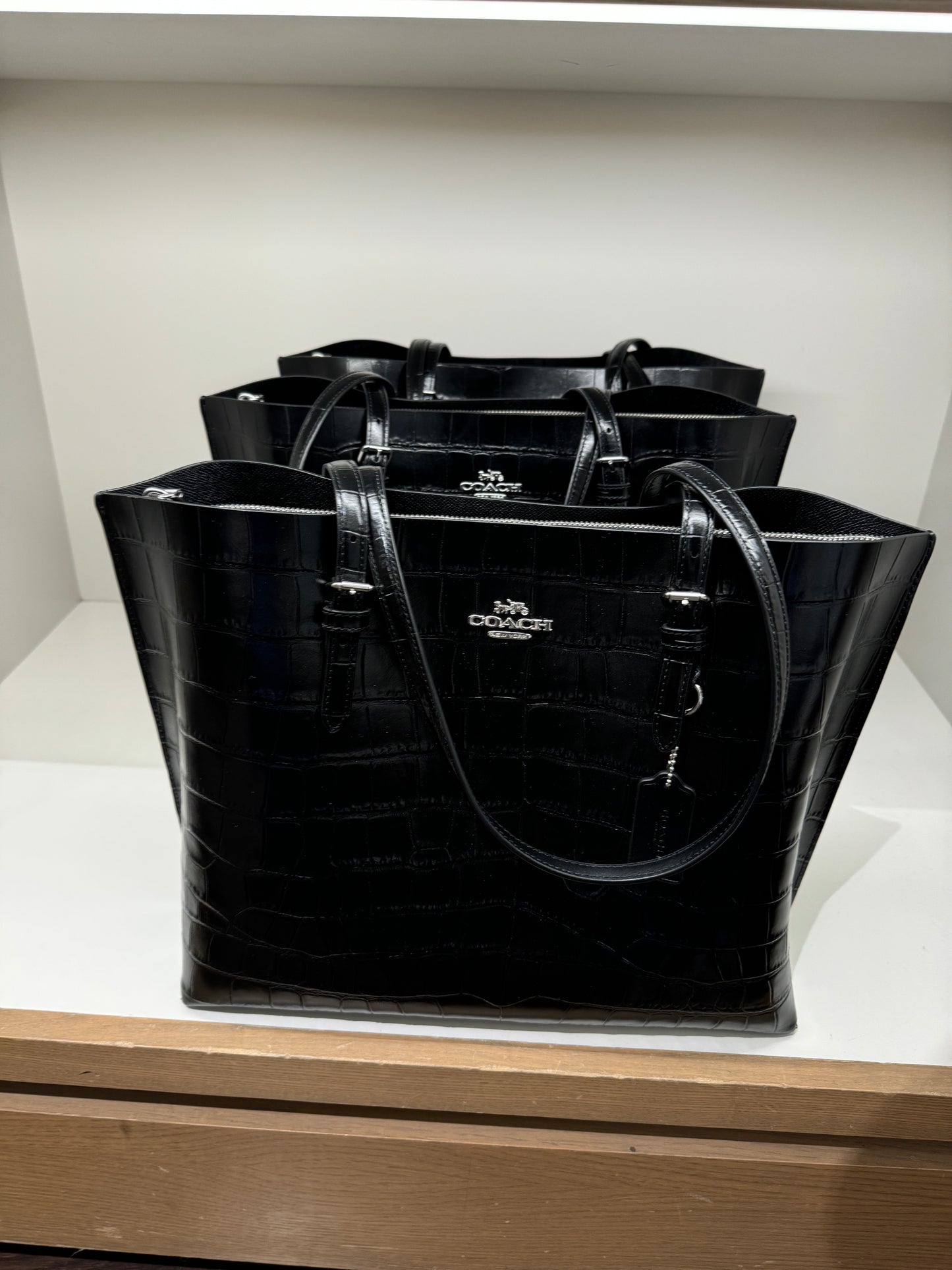 Coach Mollie Tote In novelty leather Silver Black (Pre-Order)