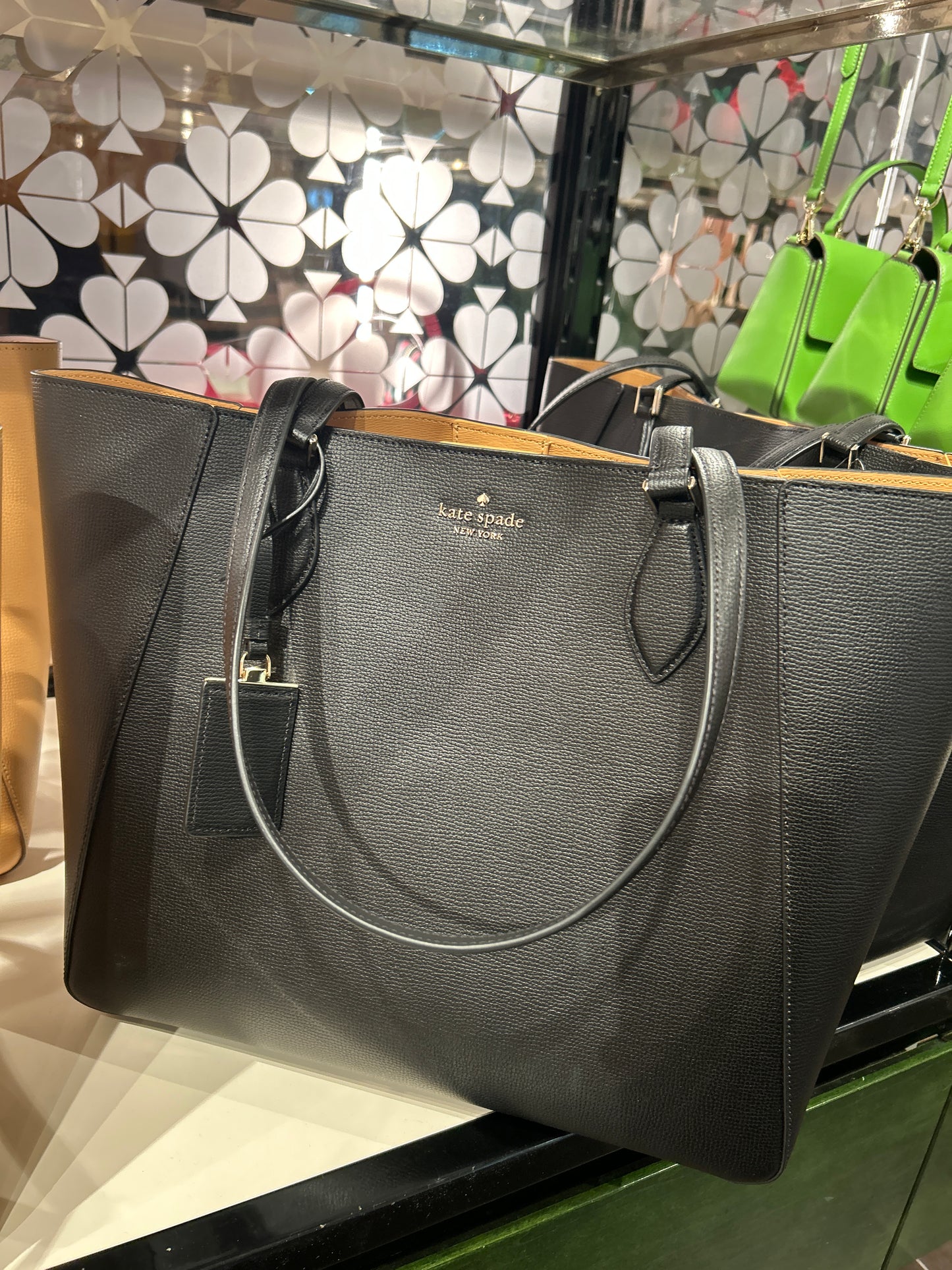 Load image into Gallery viewer, Kate Spade Poppy Tote In Black (Pre-Order)
