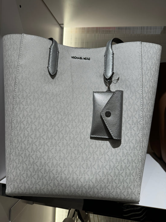 Michael Kors Vincent Large Tote Bag With Card Case In Monogram Silver (Pre-Order)